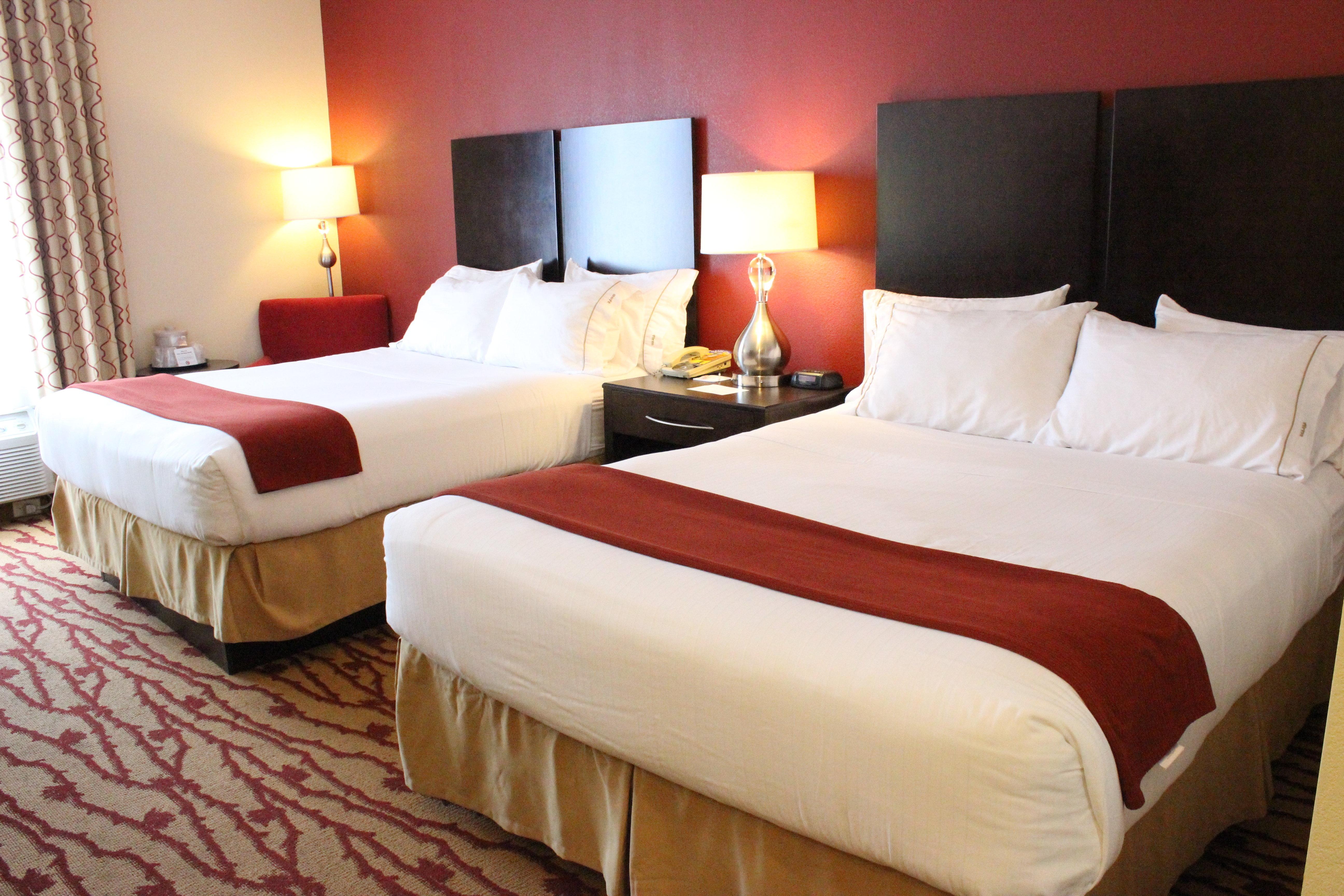 Holiday Inn Express Hanover By Ihg Bagian luar foto