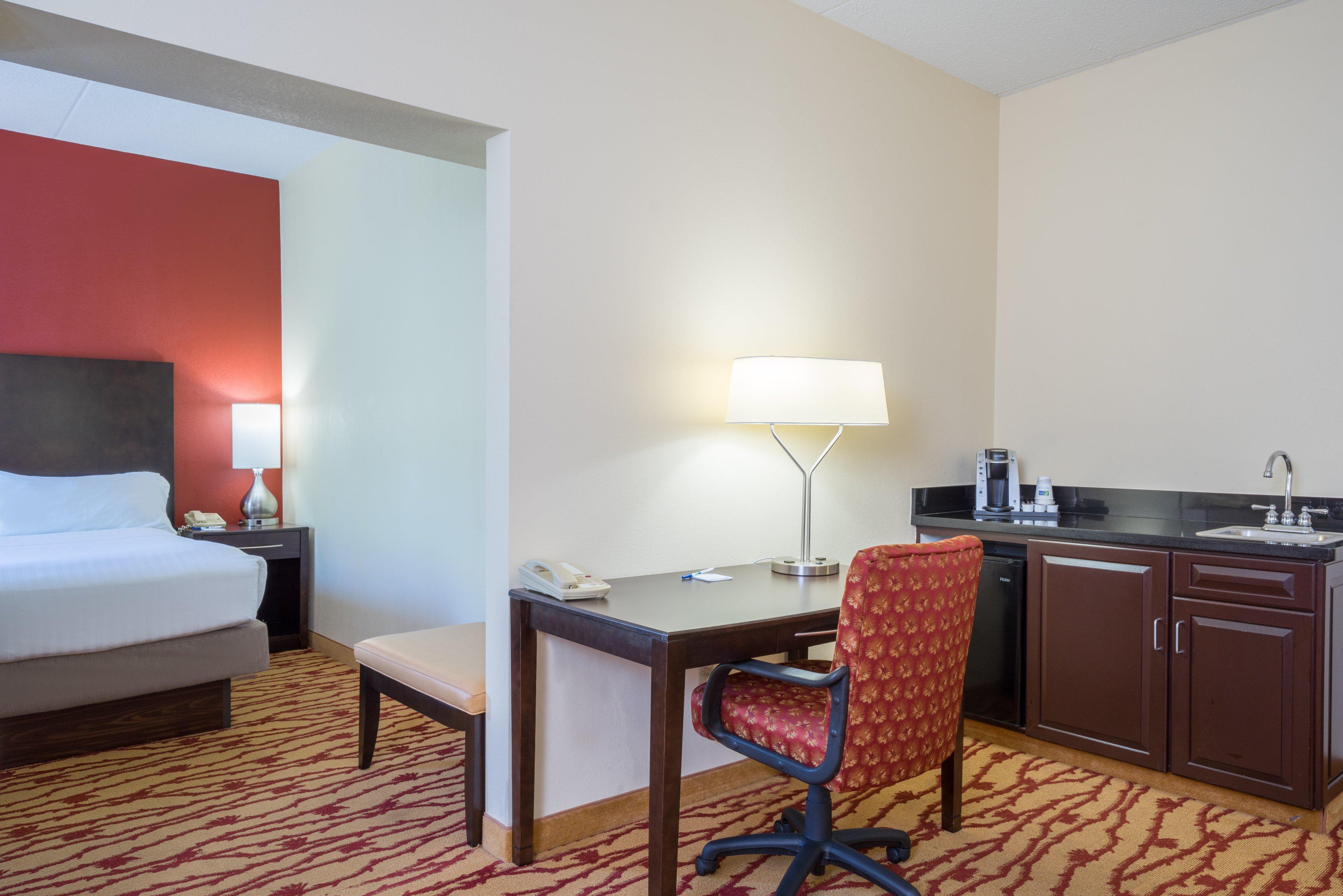 Holiday Inn Express Hanover By Ihg Bagian luar foto