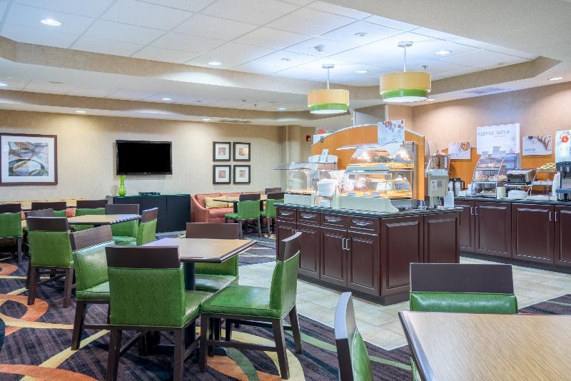 Holiday Inn Express Hanover By Ihg Bagian luar foto